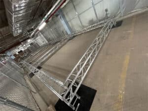 setup of trusses at smithsonia museum